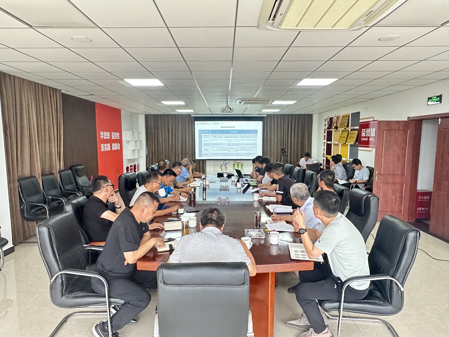 1719908287667368.jpg d687accc7eae29cefbe04c636bf95a9.jpg